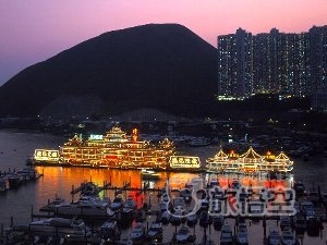 アバディーン と 100万ドルの夜景 ＋ 水上レストラン ジャンボ の夕食