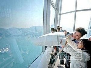 香港 スカイ 100 展望台 格安 チケット 予約